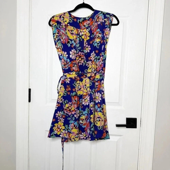 YUMI KIM 100% Silk Blue Floral Wrap Mini Dress - Picture 8 of 8